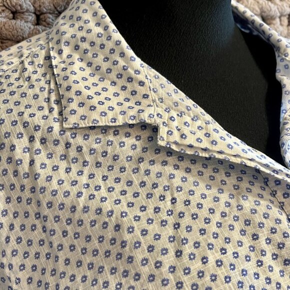 Gap Classic White Long Sleeve Patterned with Blue Circles Collared Top Size L - Picture 6 of 12